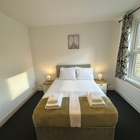 Cambridge Central Rooms - Tas Accommodations Dış mekan fotoğraf