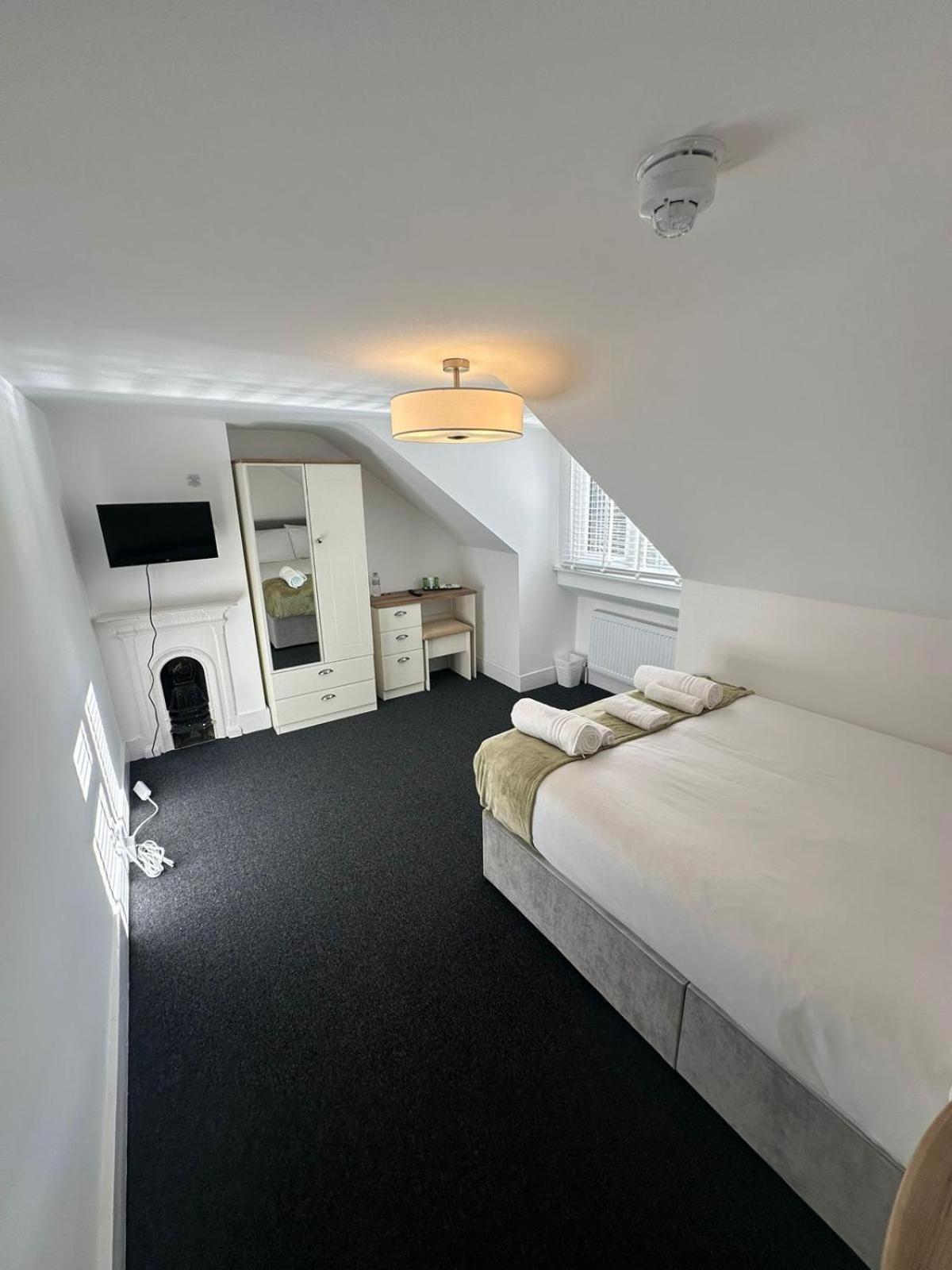 Cambridge Central Rooms - Tas Accommodations Dış mekan fotoğraf