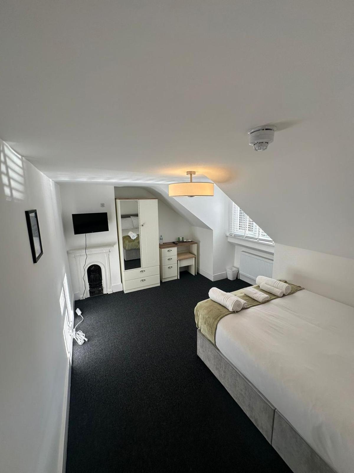 Cambridge Central Rooms - Tas Accommodations Dış mekan fotoğraf