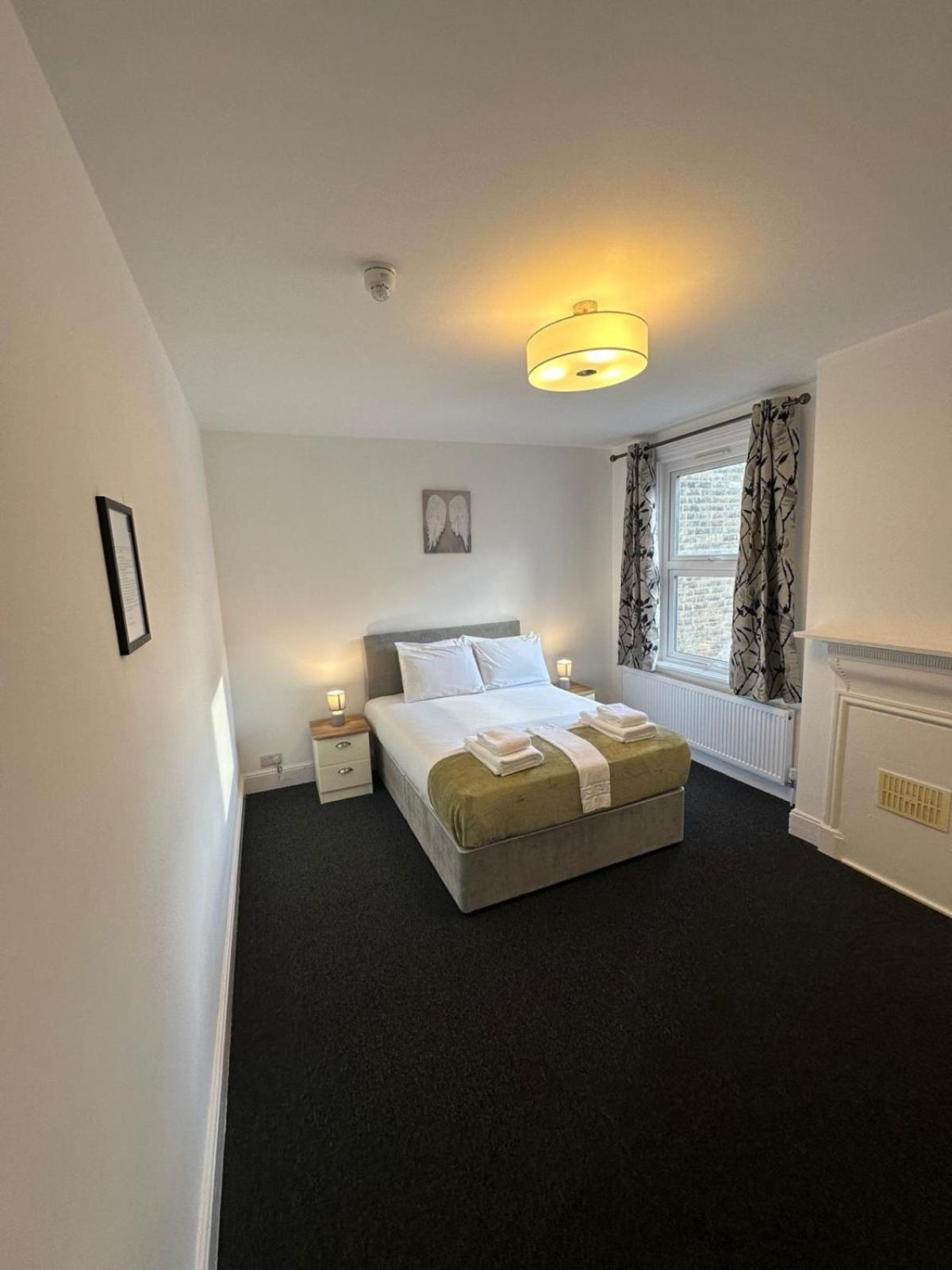 Cambridge Central Rooms - Tas Accommodations Dış mekan fotoğraf