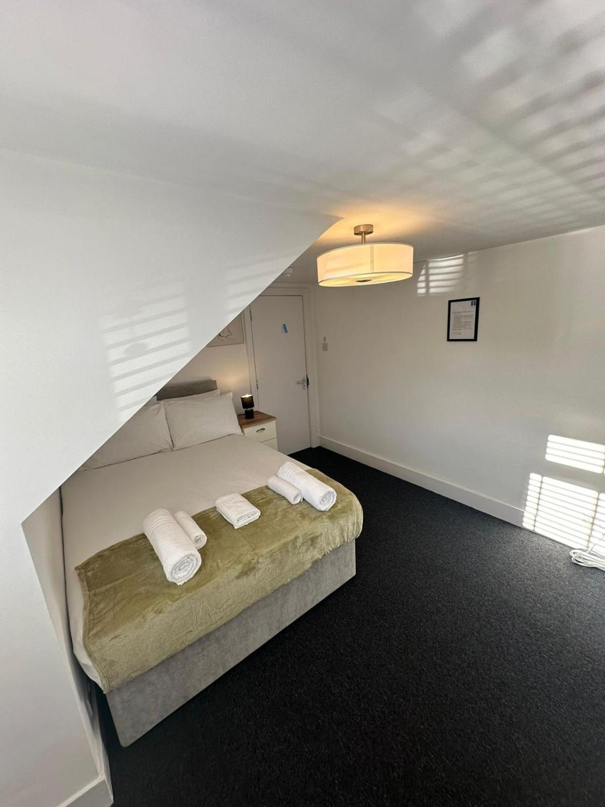 Cambridge Central Rooms - Tas Accommodations Dış mekan fotoğraf