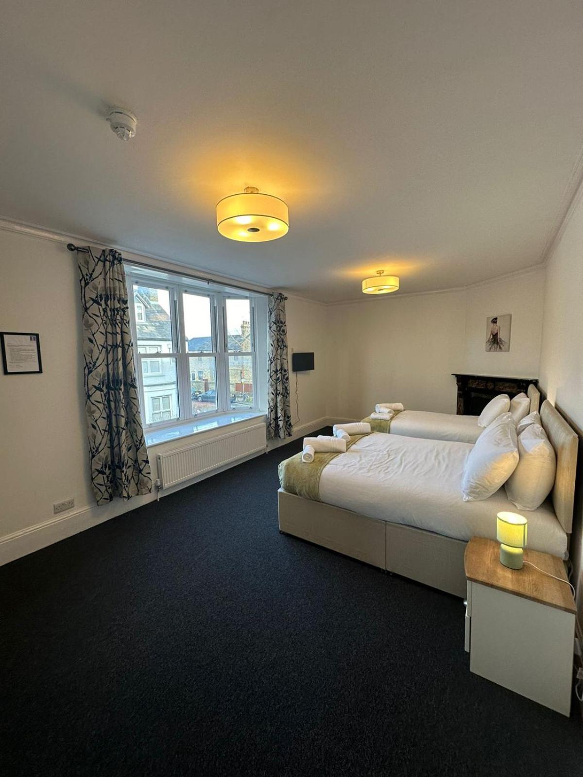 Cambridge Central Rooms - Tas Accommodations Dış mekan fotoğraf